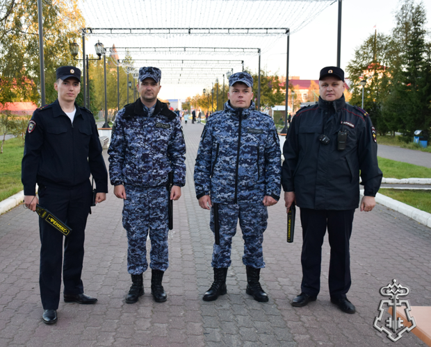 Росгвардия и полиция обеспечили безопасность голосования и более 22 тысяч участников праздничных мероприятий в НАО