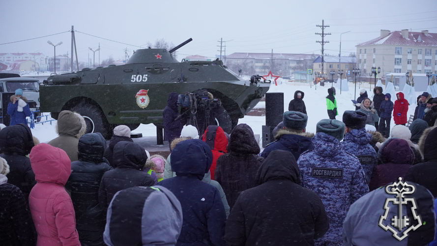 Росгвардия и полиция обеспечили безопасность более 600 участников празднования Дня Героев Отечества в НАО