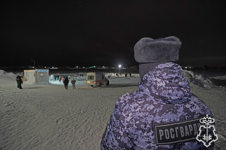 В НАО вневедомственная охрана Росгвардии помогла обеспечить безопасность почти 500 участников Крещения Господня