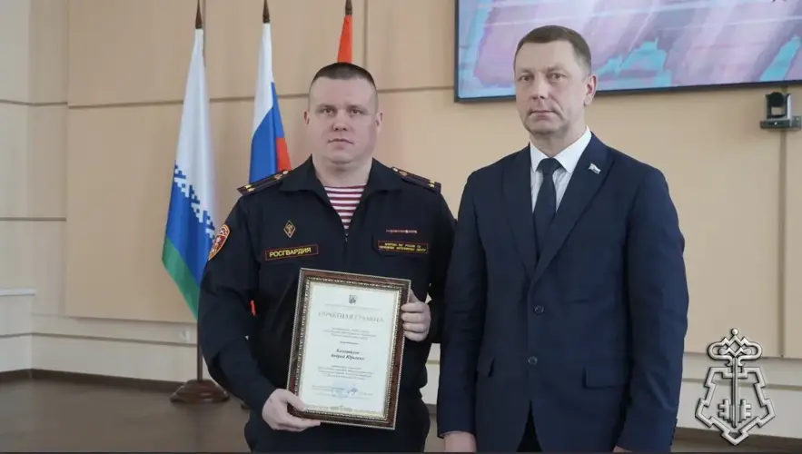 В Нарьян-Маре состоялась торжественная церемония награждения, посвященная 10-летию Росгвардии