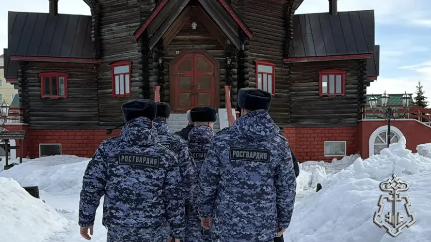 В Нарьян-Маре состоялся торжественный молебен в честь 10-летия Росгвардии и 215-летия войск правопорядка