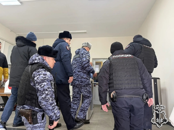 РОСГВАРДИЯ ПРИНЯЛА УЧАСТИЕ В АНТИТЕРРОРИСТИЧЕСКОМ УЧЕНИИ В ШКОЛАХ НАРЬЯН-МАРА