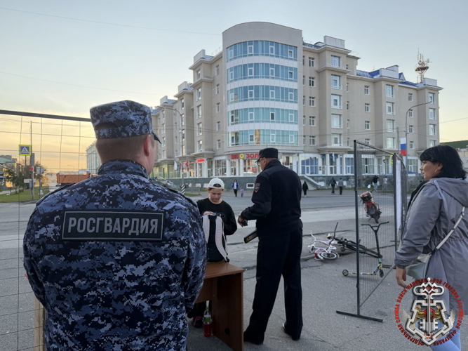 Более 17 тысяч жителей и гостей Нарьян-Мара встретили праздник под охраной Росгвардии и полиции