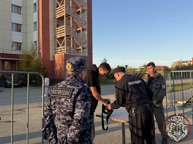 Более 17 тысяч жителей и гостей Нарьян-Мара встретили праздник под охраной Росгвардии и полиции