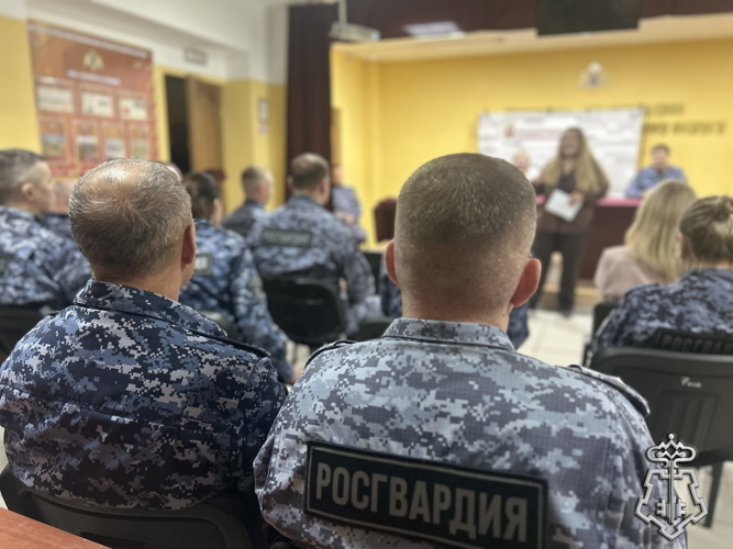 В Управлении Росгвардии по Ненецкому автономному округу прошло занятие по финансовой грамотности и информационной безопасности